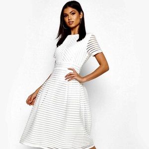 Boohoo full skirted prom midi dress